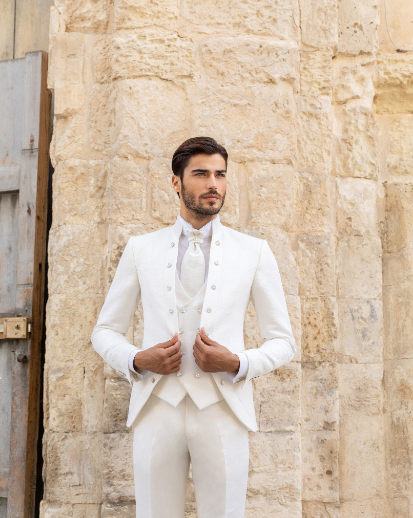 Les costumes tendances pour mariés 2025-2026 : élégance affirmée et modernité subtile